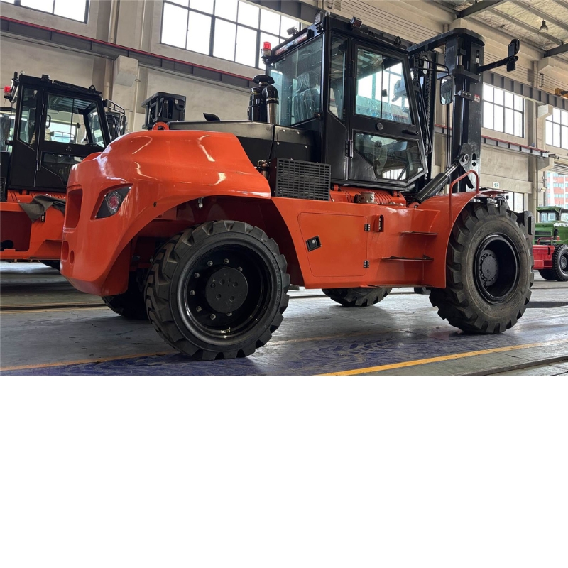 Carretilla elevadora todoterreno SOCMA 10 toneladas